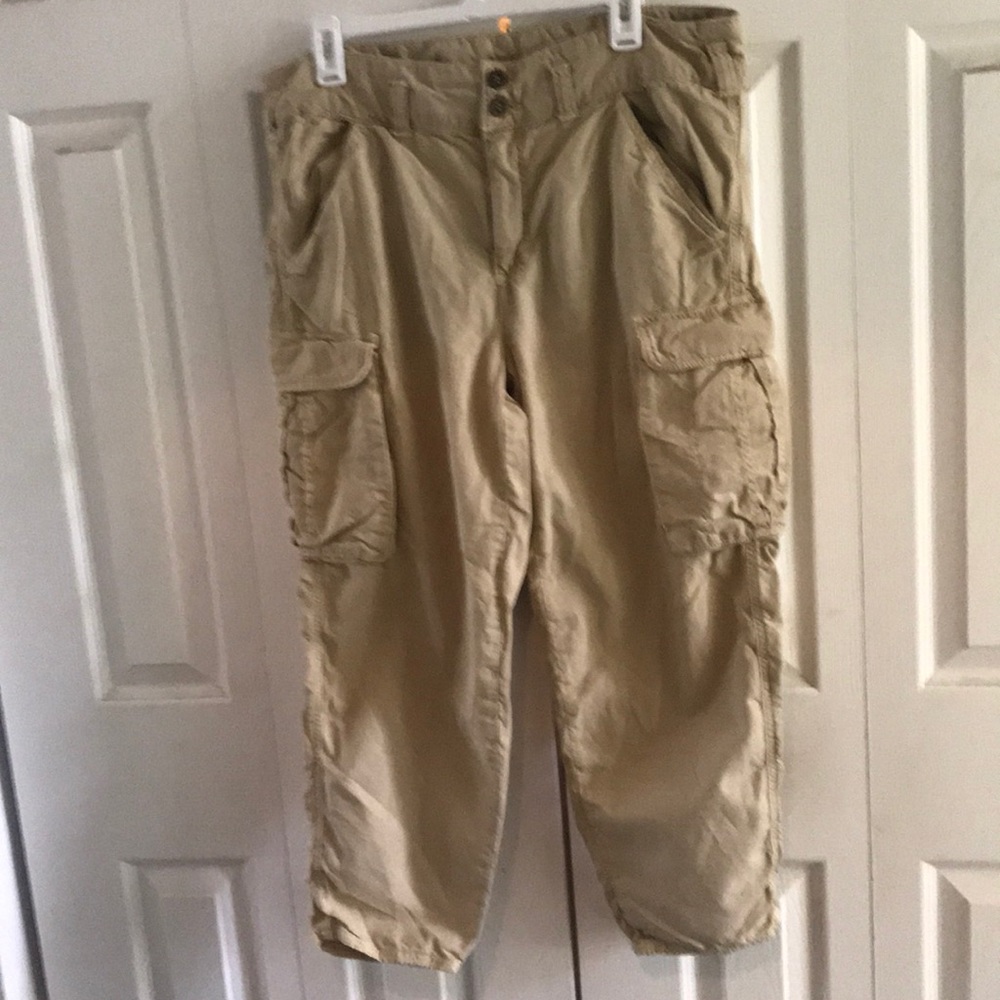 Free people cream pants.😊🌼